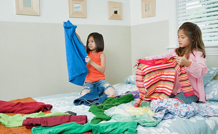 Cha mẹ học c&aacute;ch "lười" để con tự lập - Ảnh 1.