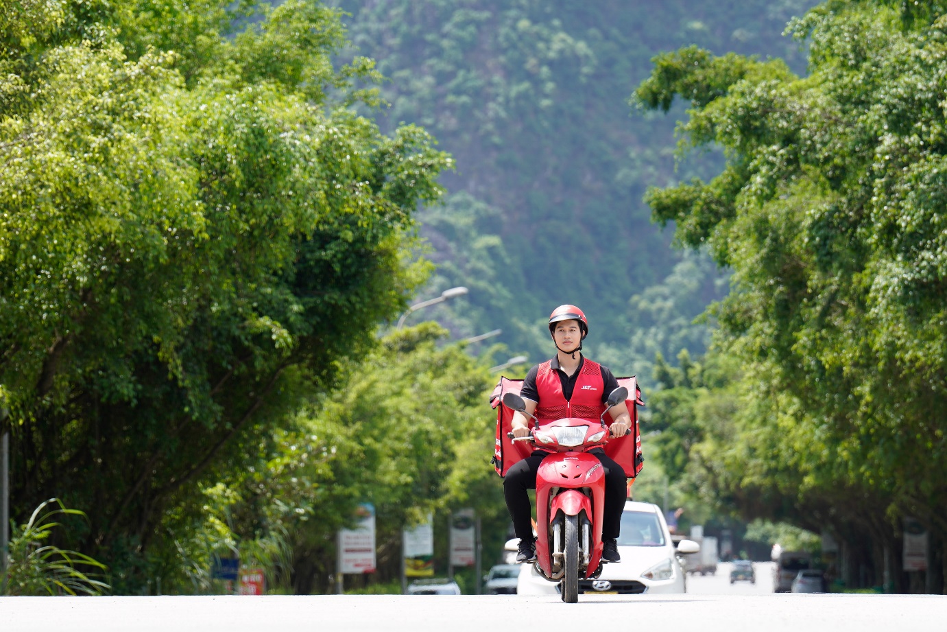 Văn hóa doanh nghiệp giúp J&T Express “tạo đà” cho shipper nửa cuối năm- Ảnh 1.
