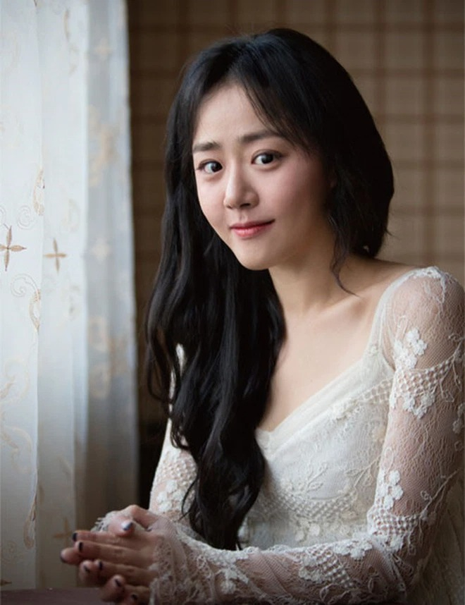 Bức ảnh gây lo lắng tột độ của &quot;Em gái quốc dân&quot; Moon Geun Young - Ảnh 6.