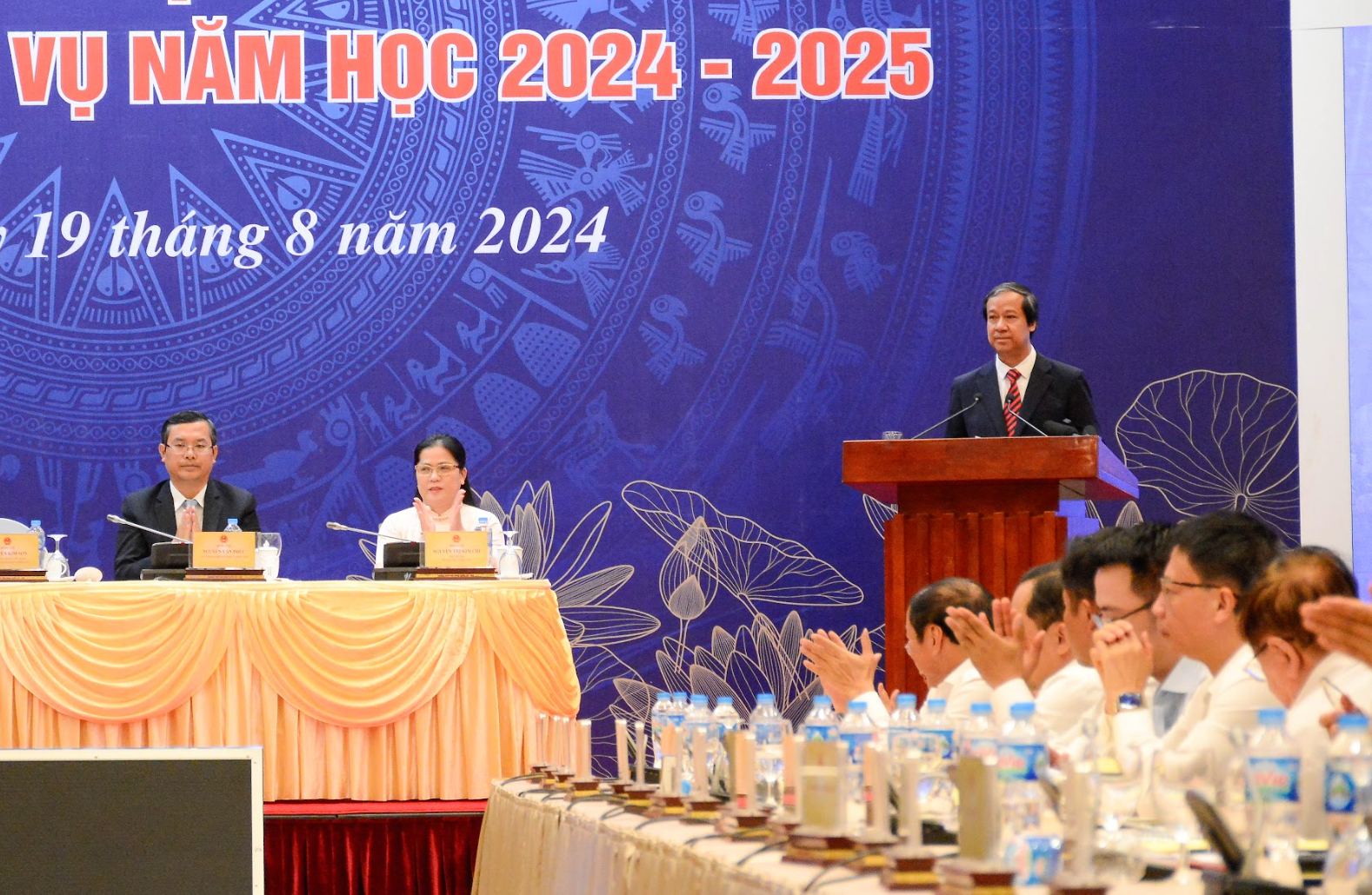 Giảm 200 trường tiểu học trong năm 2023-2024, nguyên nhân do đâu? - Ảnh 2.