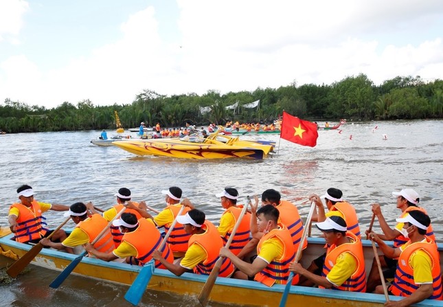 TPHCM sẽ bắn pháo hoa mừng Quốc khánh 2/9 - Ảnh 2.