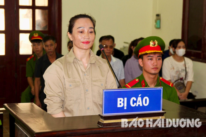 Từ cô đồng “đúng nhận sai cãi” đến vòng lao lý: Dòng tiền dồn dập đổ về tài khoản Trương Thị Hương là từ đâu? - Ảnh 3.