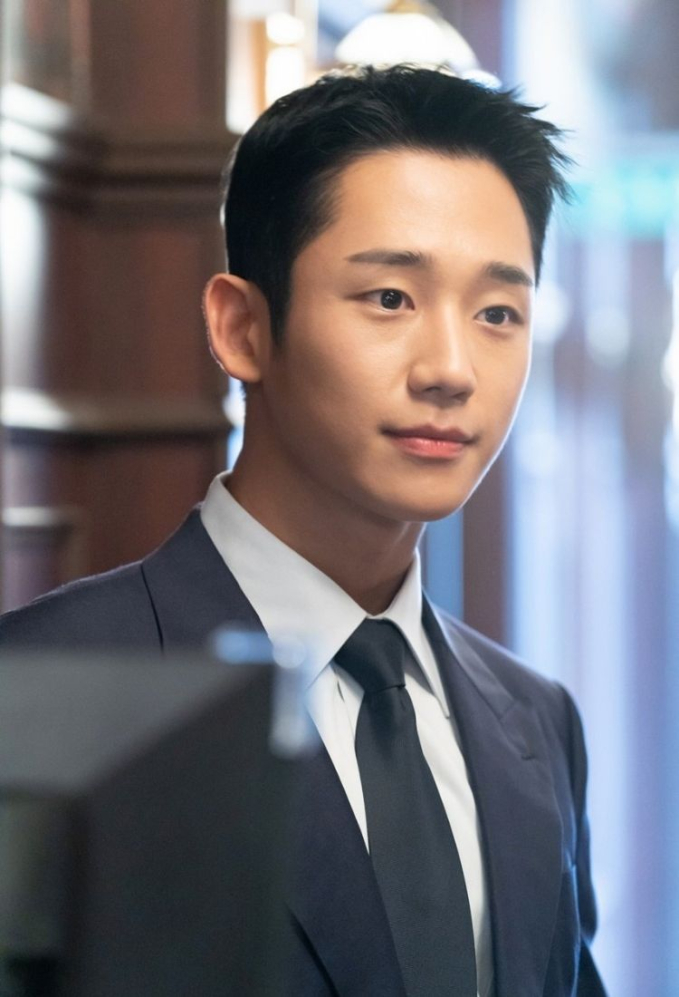 jung-hae-in-ao-vest-750x1100-1-1353-1724231532616-1724231532894955846539.jpg