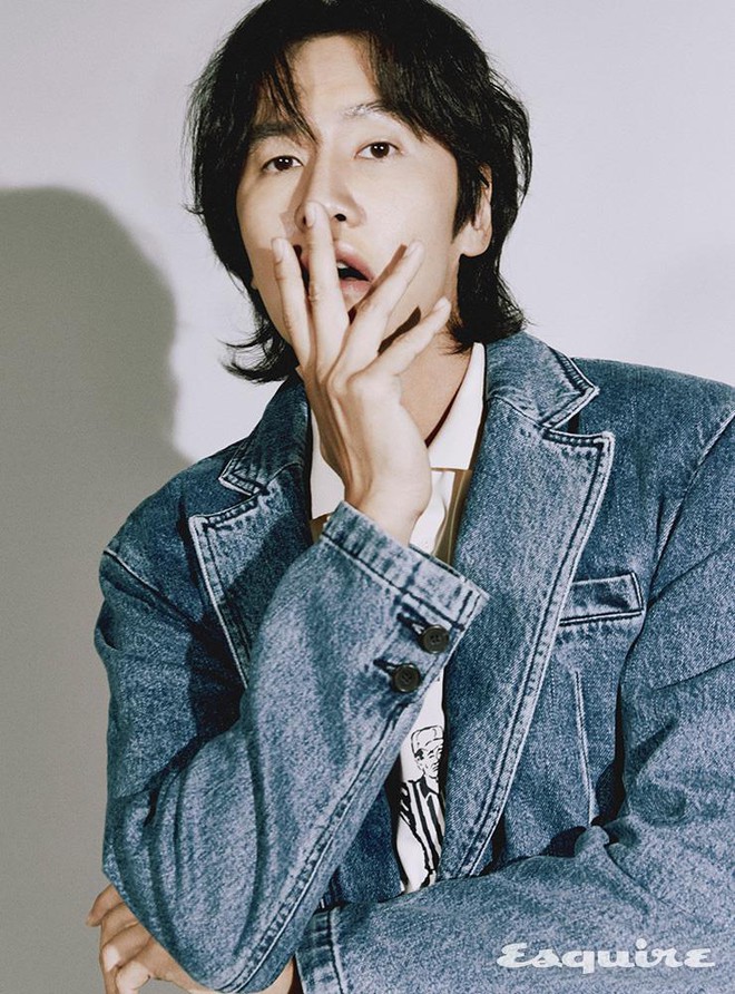 lee-kwangsoo-for-esquire-korea-magazine-october-issue-1-1724254668683196160874-1724287186834-17242871869381399116314.jpg