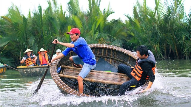 Chuyến đi thuyền ở miền Trung lọt danh sách &quot;tuyệt vời nhất thế giới&quot;: Giá vé chưa đến 100.000 đồng/người - Ảnh 9.