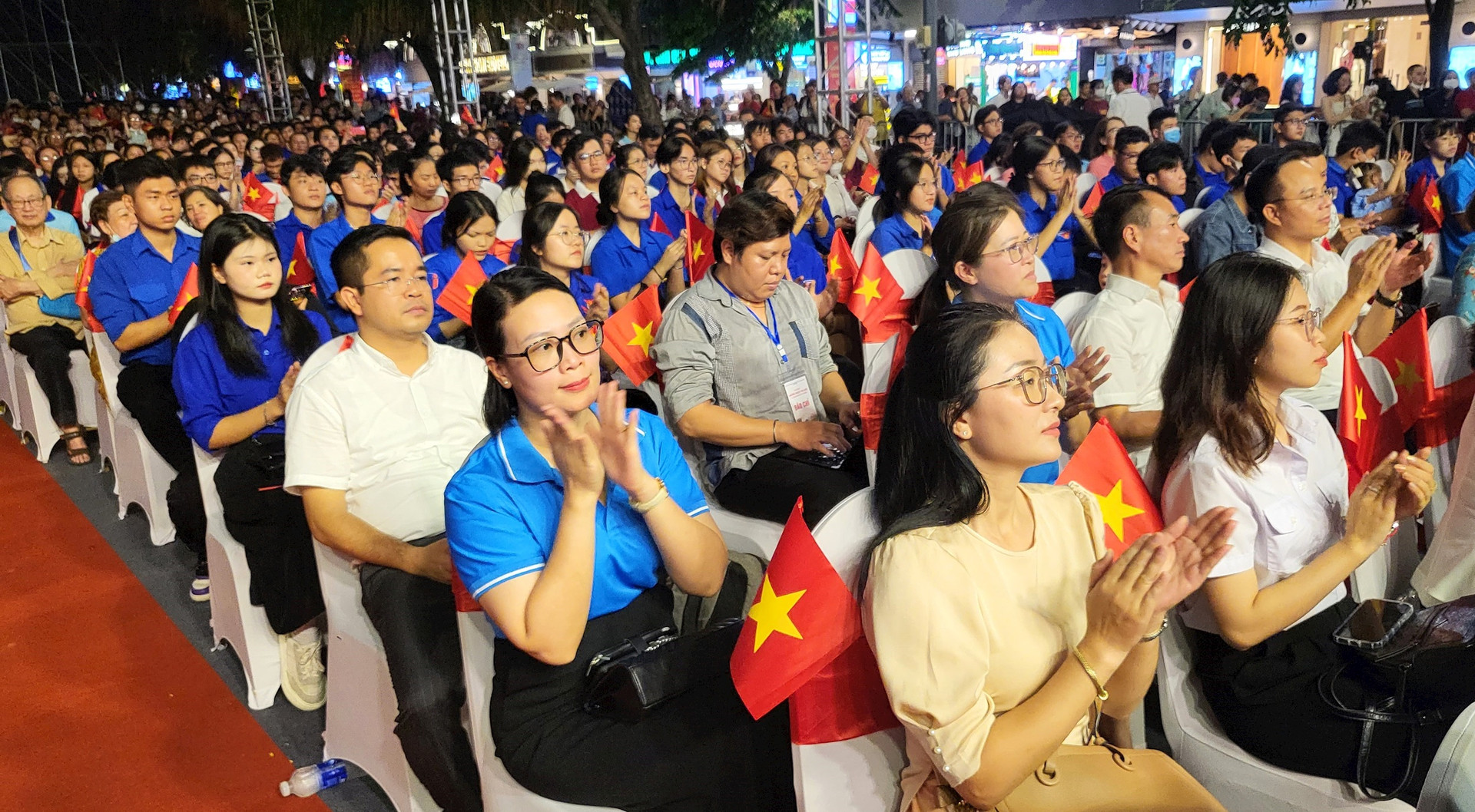 Ấn tượng đêm khai mạc &quot;Những ngày Hà Nội tại thành phố Hồ Chí Minh&quot; - Ảnh 5.