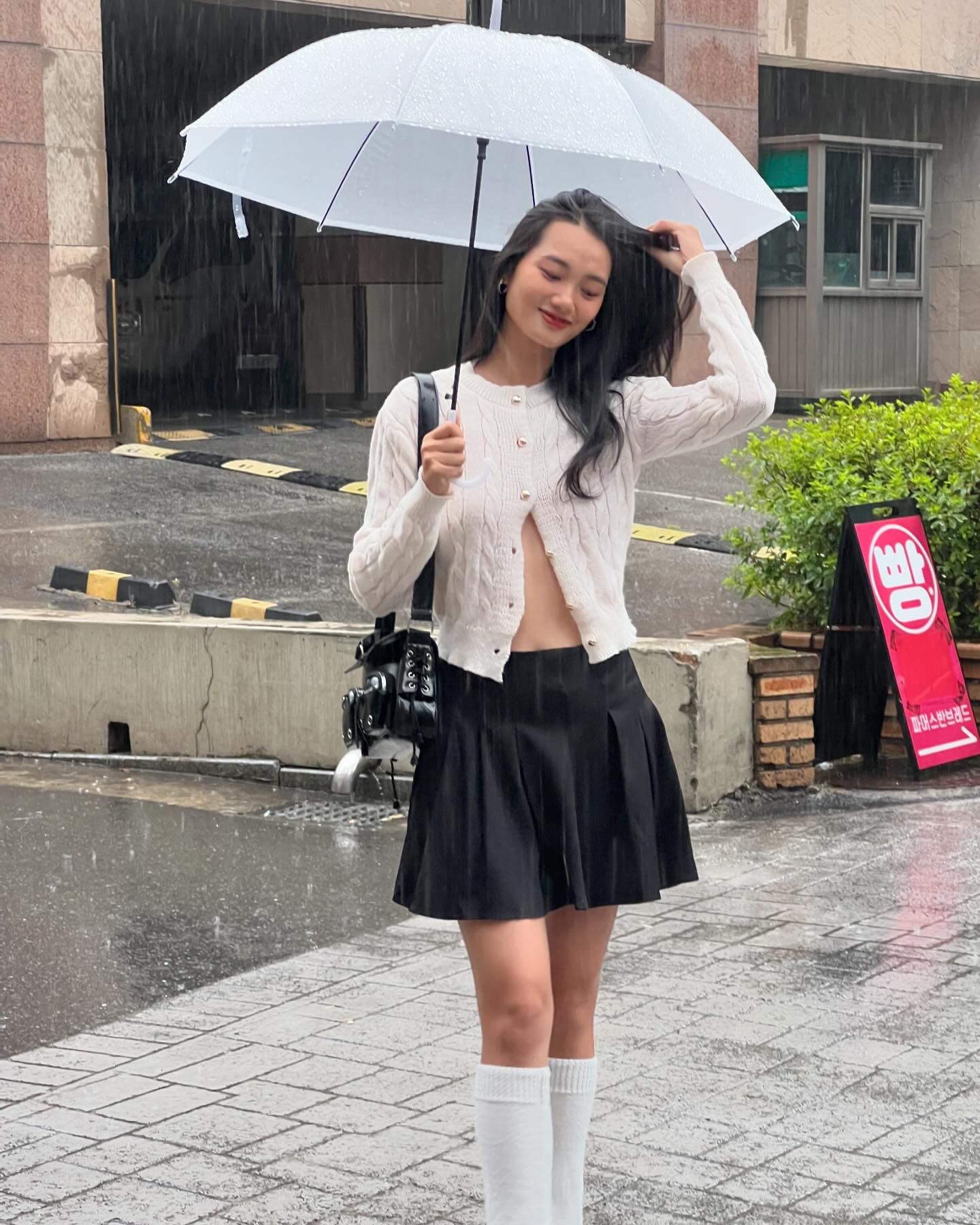 hoto-by-nguyen-quynh-anh-quin-on-june-07-2024-may-be-an-image-of-umbrella-parasol-miniskirt-and-raincoat-17244662707281112644141-1724497457883-17244974580991171338228.jpg