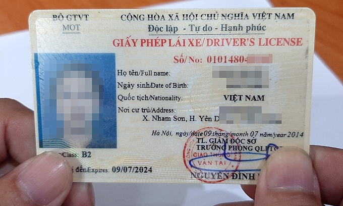 Dự kiến người lái xe ô tô phải kiểm tra lý thuyết và mô phỏng để phục hồi điểm trừ vi phạm - Ảnh 1.