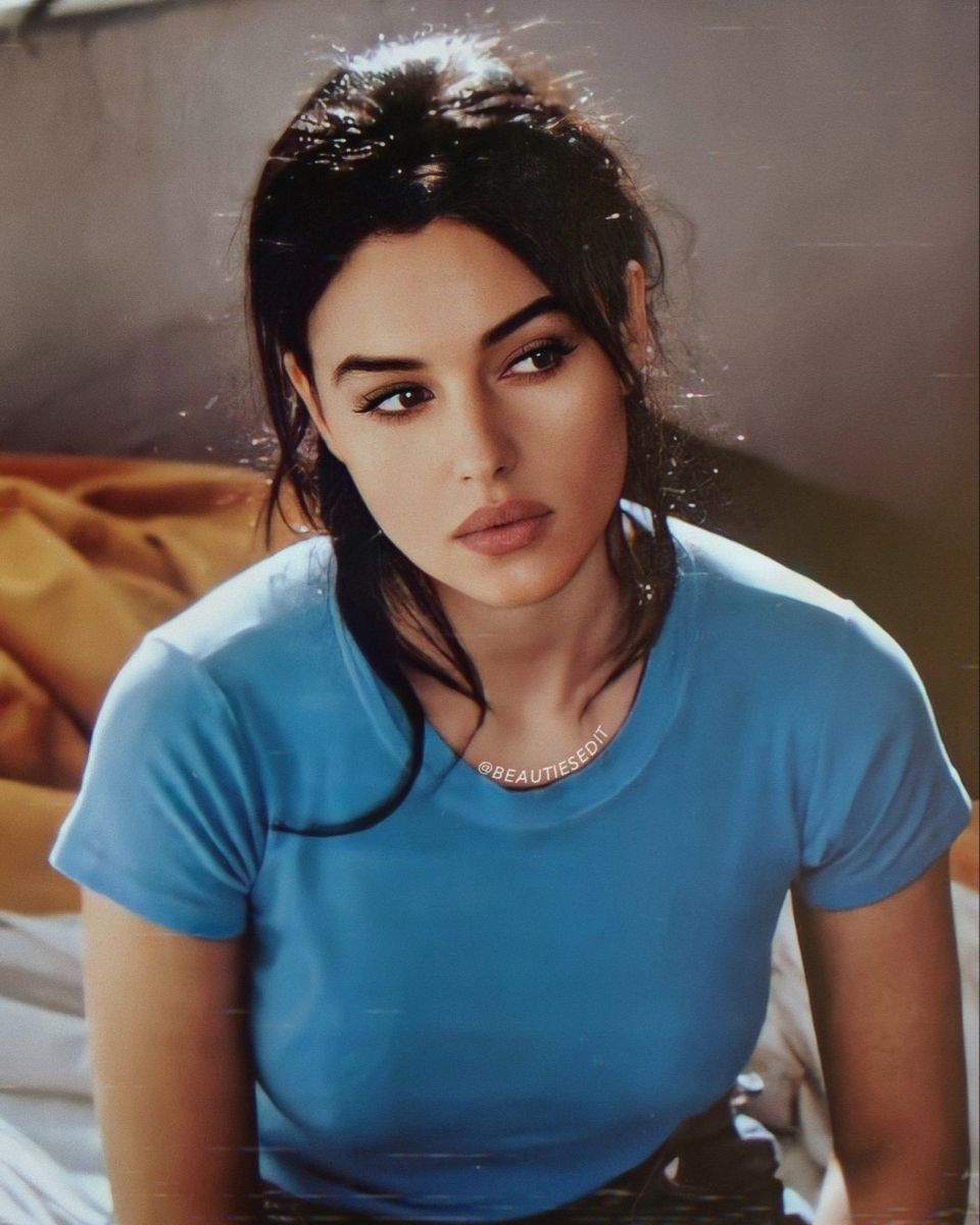 monica-bellucci9-17245145808921867863275-1724555616959-1724555617059941476251.jpg