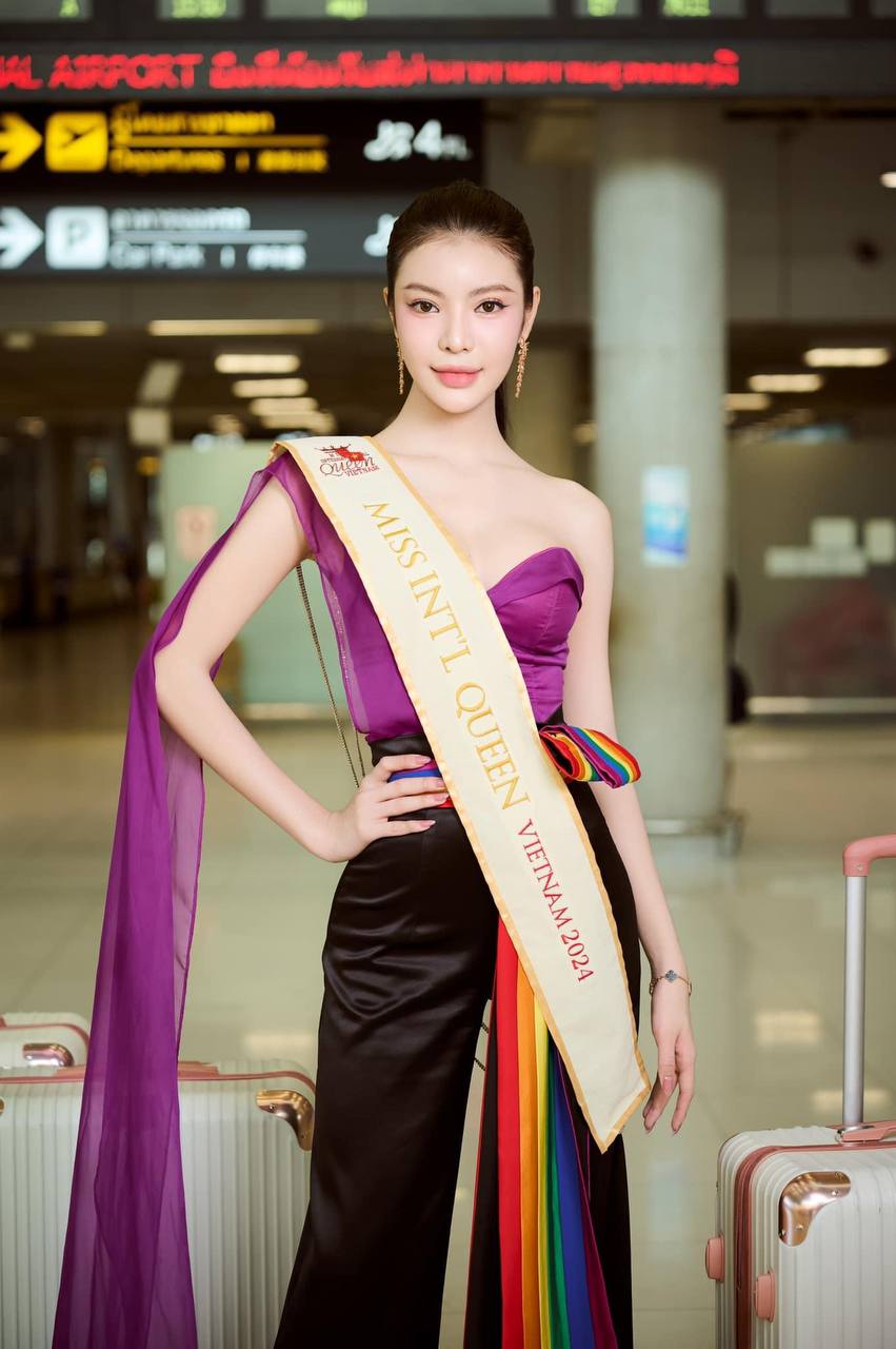 Tường San xoay váy đẹp chấn động tại chung kết Miss International Queen!- Ảnh 11.