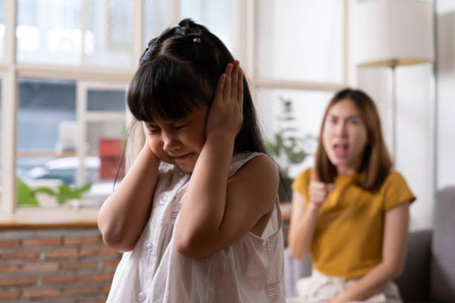 Những lời nói của cha mẹ làm con tổn thương - Ảnh 2. Những lời nói của cha mẹ làm con tổn thương - Ảnh 2.