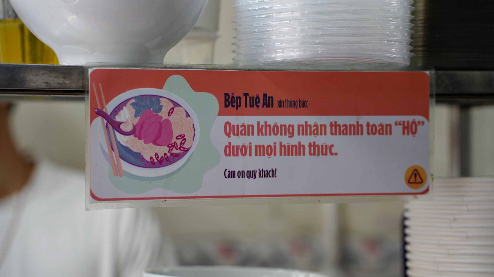 Hương vị phở &quot;treo&quot; nghĩa tình Hà Nội: Khách nước ngoài đến vì ngon ngỡ ngàng, tuyệt đối không được làm việc này khi ăn- Ảnh 24.