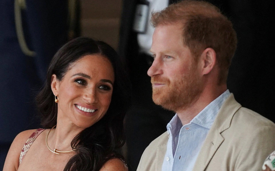 Meghan wants Harry to "let go of the past" and move towards the future but still maintain a connection with the royal family for 2 benefits - Photo 1.