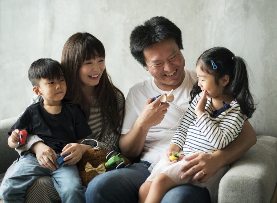 Mẹo hay dạy con y&ecirc;u thương đ&uacute;ng c&aacute;ch - Ảnh 1.