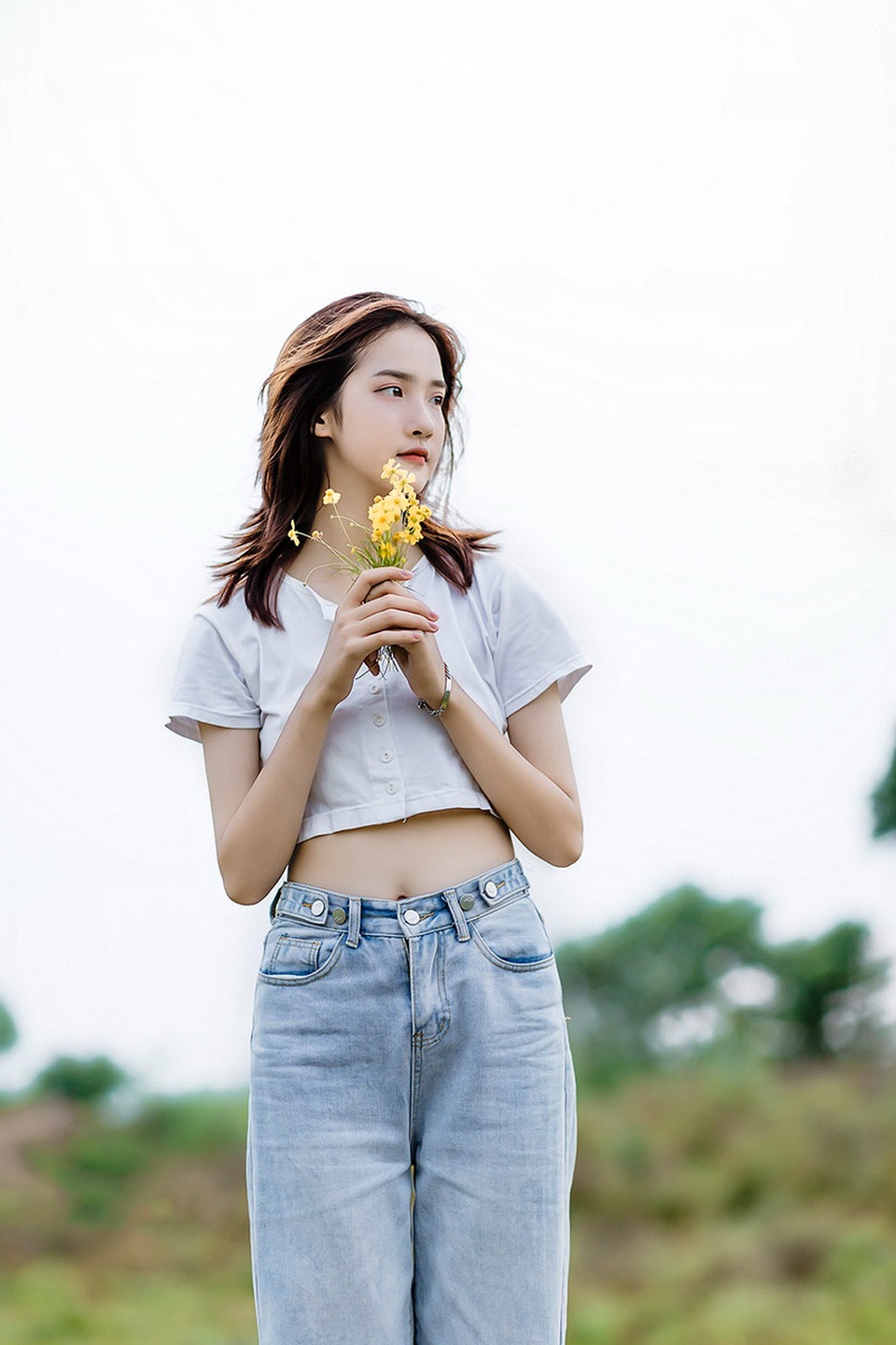 Khi người trẻ lười y&ecirc;u- Ảnh 1.