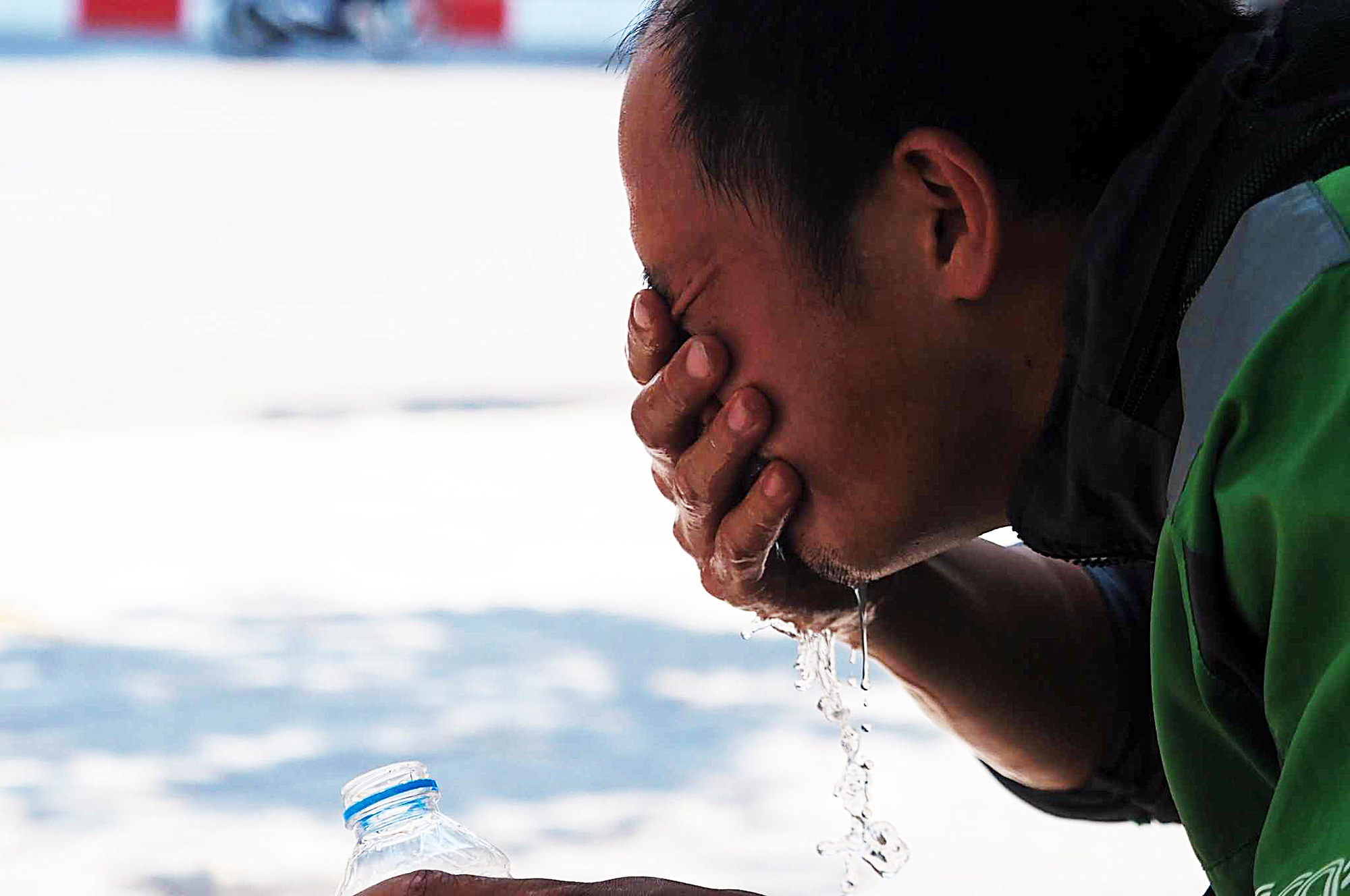 Người đàn ông bị say nắng, nôn ra máu vì sốc nhiệt do đột quỵ