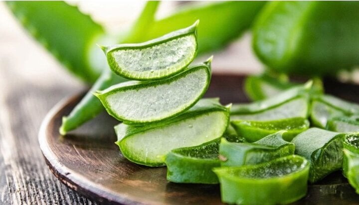 Làm mặt nạ từ than hoạt tính giúp da sáng mịn hơn - Ảnh 3. Làm mặt nạ từ than hoạt tính giúp da sáng mịn hơn - Ảnh 3.