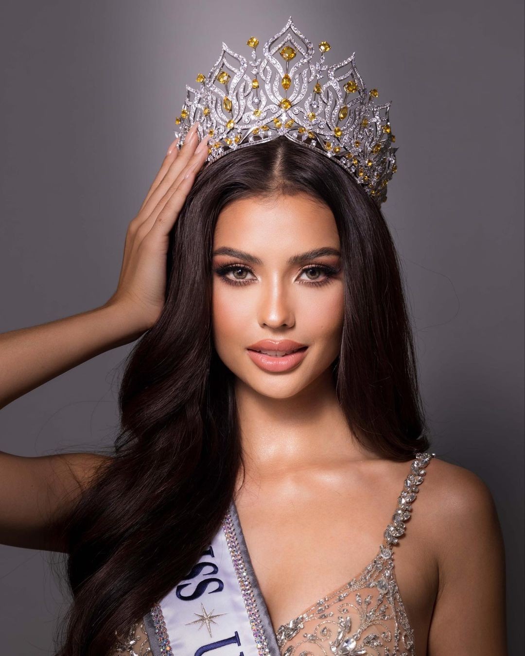 Nhan sắc người đẹp Th&aacute;i Lan gi&agrave;nh giải Vẻ đẹp vượt thời gian - Ảnh 1.