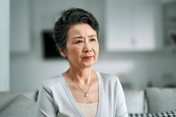 portrait-unhappy-senior-asian-woman-600nw-2228647009-1725971384811-1725971384932197495655.jpg