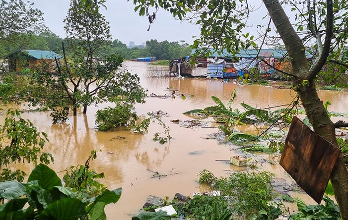 Chủ tịch Hà Nội yêu cầu cứu chữa miễn phí người bị thương do bão số 3 và mưa lũ - Ảnh 1.