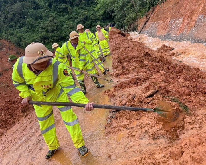 Tìm thấy thi thể 17 người vụ sạt lở ở Cao Bằng - Ảnh 2.