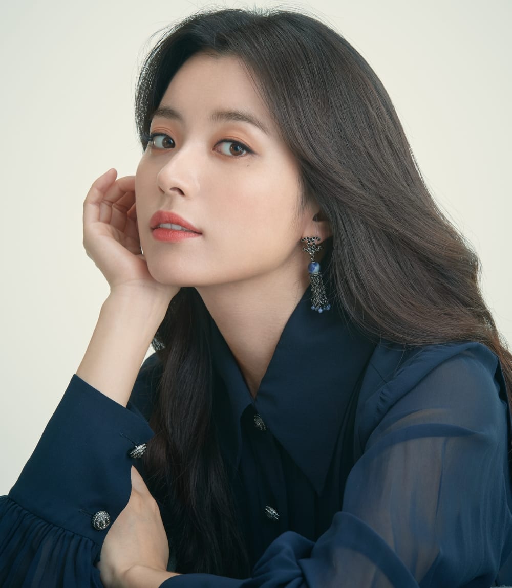 han-hyo-joo-tac-ke-hoa-thu-951694056444-1726135347490-17261353476761175539694-1726151208479-1726151208759423790648.jpg