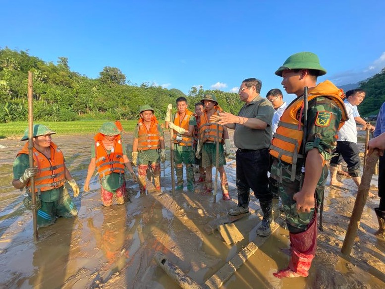 Thủ tướng: Phải hoàn thành tái thiết thôn Làng Nủ trước 31-12-2024- Ảnh 3.