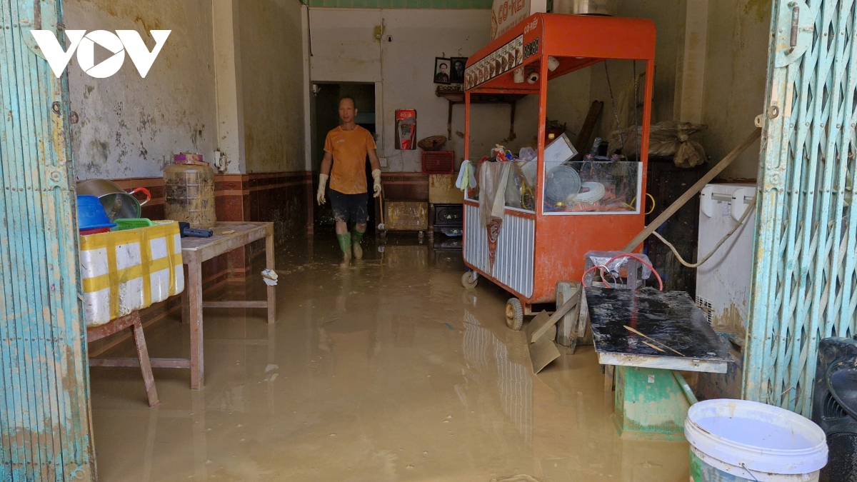 Tiếng khóc than bao trùm Làng Nủ: Làng quê vốn yên bình &quot;xoá sổ&quot; chỉ sau một đêm; 95 người chết và mất tích- Ảnh 2.