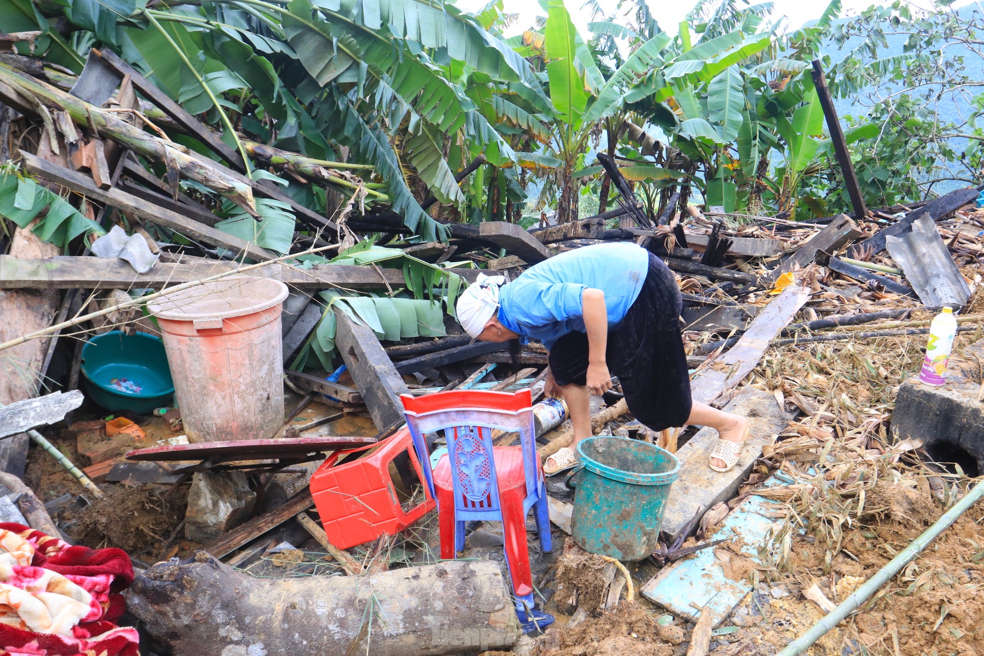 Nạn nhân vụ sạt lở ở Cao Bằng: 'Cháu mất, nhà sập... không còn gì nữa rồi!' - Ảnh 15.