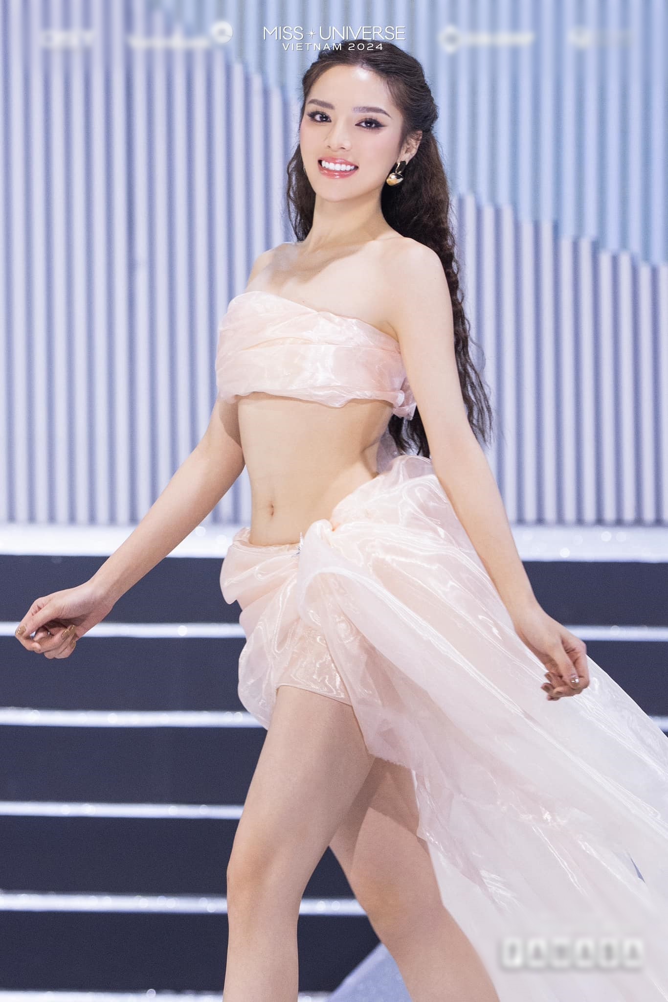 Miss Universe Vietnam 2024 - Nguyễn Cao Kỳ Duyên: Cô gái gây &quot;chấn động&quot; làng nhan sắc Việt- Ảnh 3.