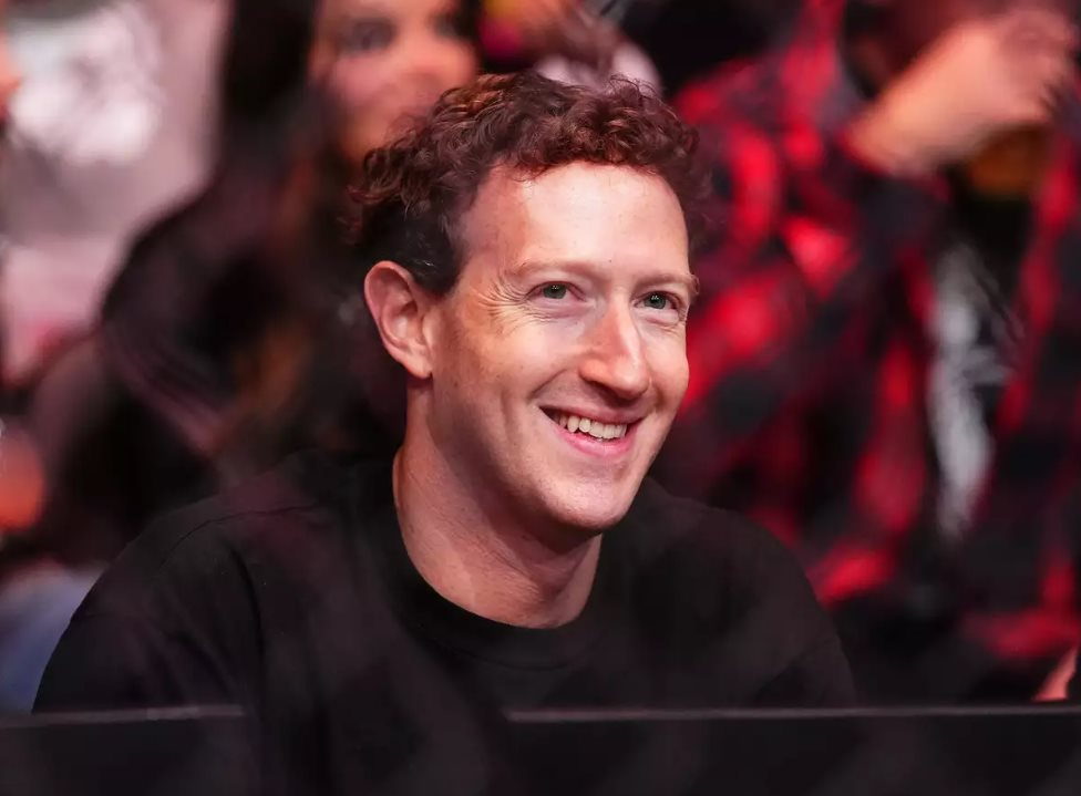 Sốc: Mark Zuckerberg thừa nhận hối hận vì xin lỗi suốt 20 năm qua cho việc mình không làm, khiến Facebook phải mất 10 năm nữa mới trở về ‘vị thế đáng có’ - Ảnh 2.