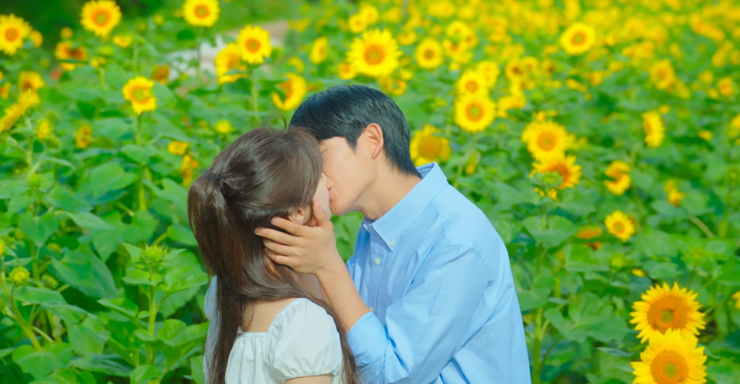 Love Next Door tập 11: Jung Hae In và Jung So Min khóa môi ngọt lịm khiến netizen bấn loạn - Ảnh 6.