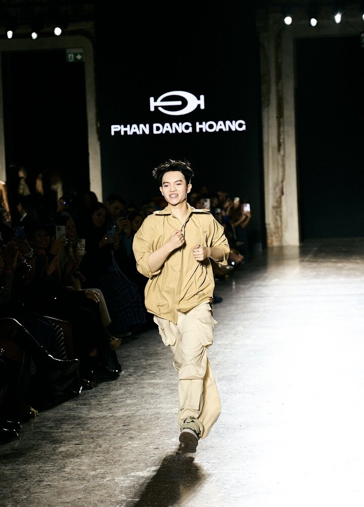 NTK Phan Đăng Hoàng gây ấn tượng mạnh tại Milano Fashion Week 2025 - Ảnh 1.