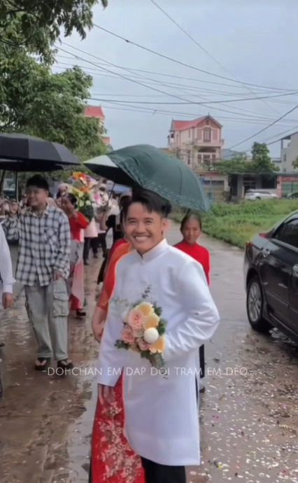 Con trai bà Tân Vlog tái hôn- Ảnh 8. Con trai bà Tân Vlog tái hôn- Ảnh 8.