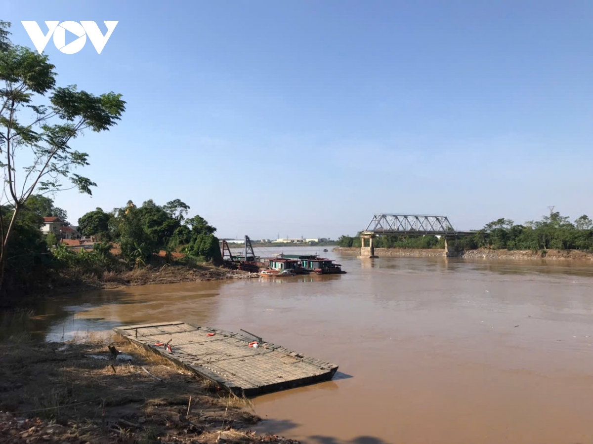 Gần 900 tỷ xây lại cầu Phong Châu lấy từ nguồn nào? - Ảnh 2.