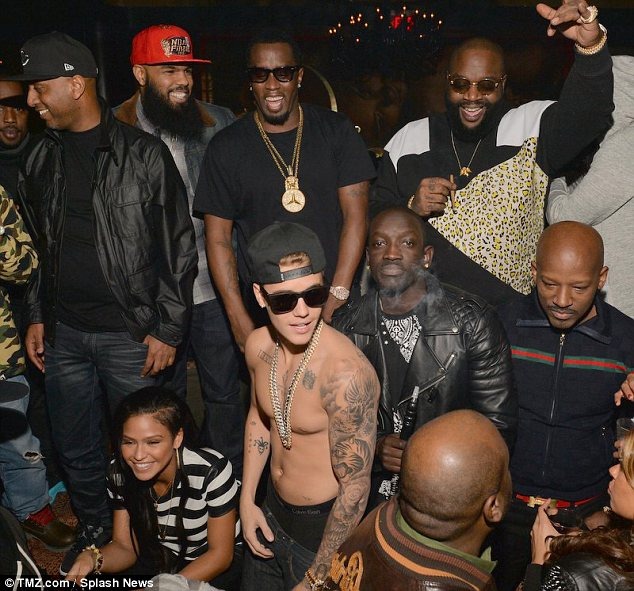 Rumors are circulating that A-list male stars used Justin Bieber as a substitute for Diddy's sexual hell? - Photo 5.