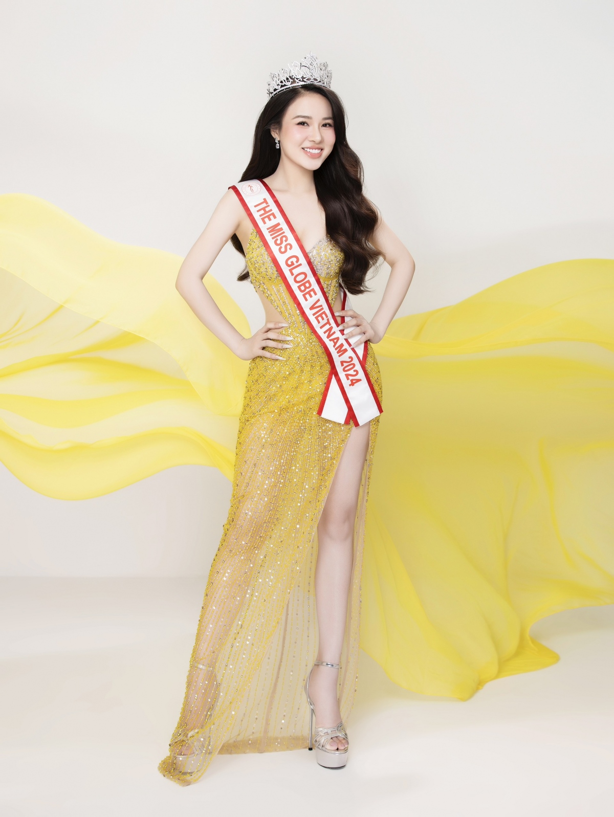 Nhan sắc người đẹp đại diện Việt Nam chinh chiến tại The Miss Globe 2024 - Ảnh 4.