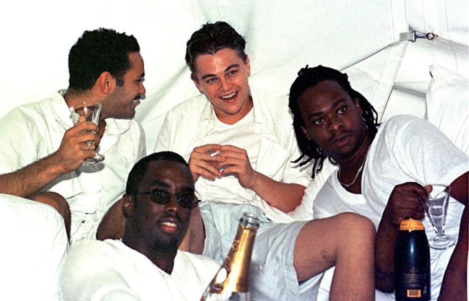 Shocking list of 1,000 Hollywood stars attending sexual predator Diddy's "white party" - Photo 16.