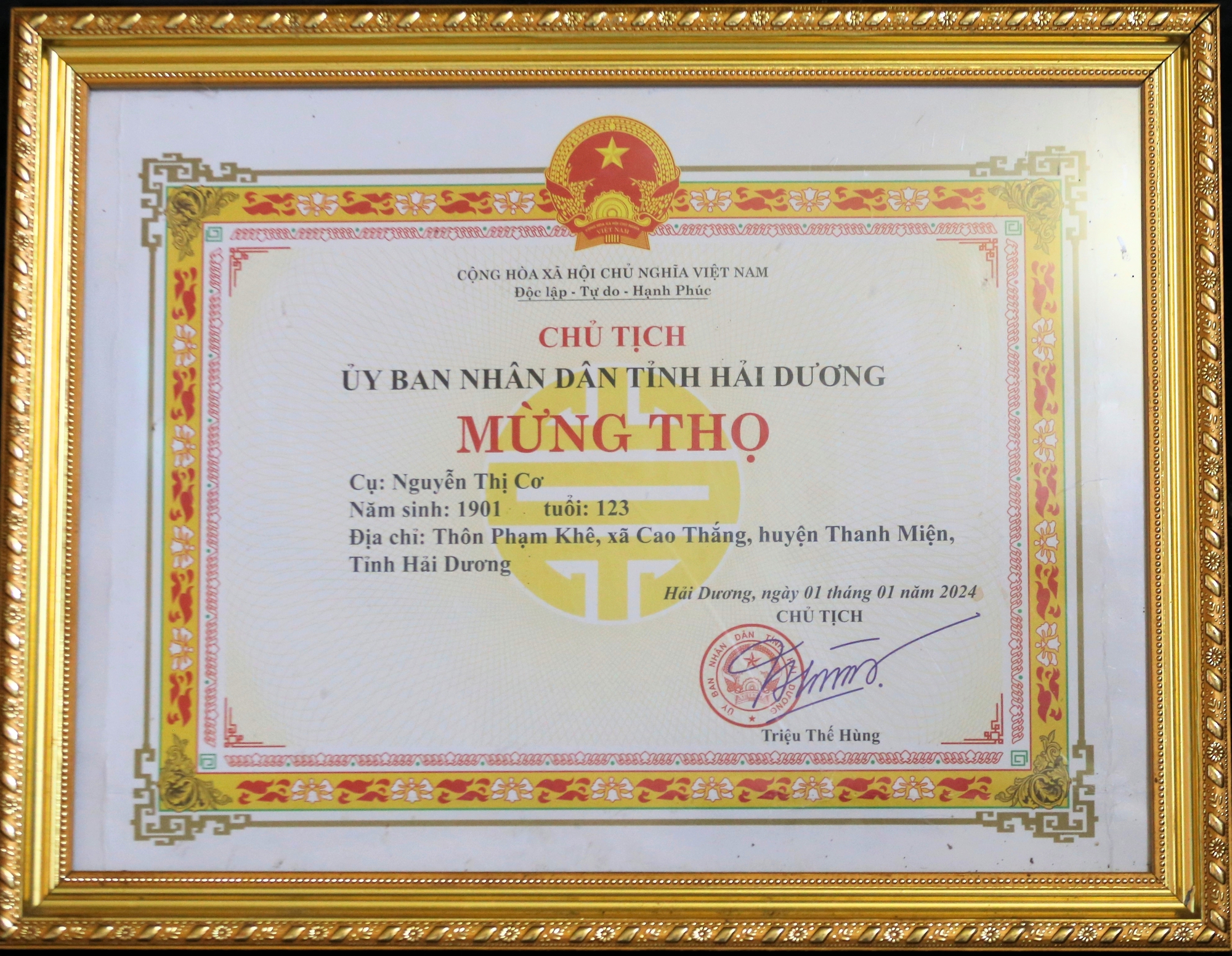 Về Hải Dương thăm cụ bà 123 tuổi vẫn minh mẫn: Tóc đen bóng, răng rụng lại mọc và đặc biệt kiêng một loại nước chấm- Ảnh 6.