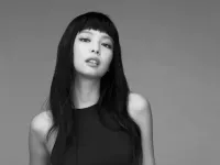 Jennie (BLACKPINK) ẩn ý ra mắt album solo