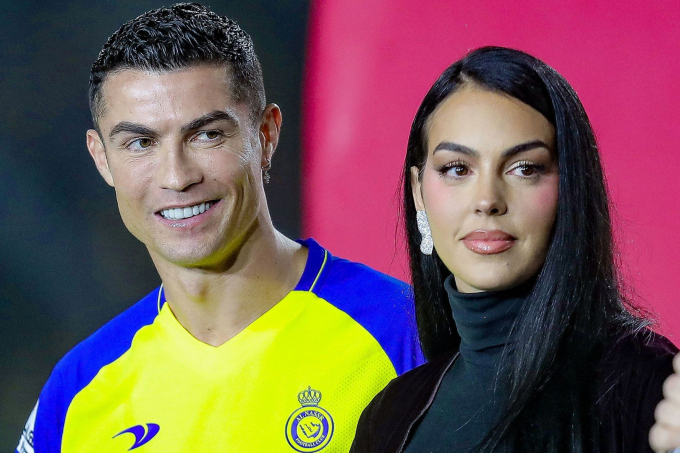 Ronaldo hỏi bạn gái: “Vì sao em lại đẹp đến vậy?”, nhận được câu trả lời tinh tế đến mức phải ngỡ ngàng - Ảnh 2.