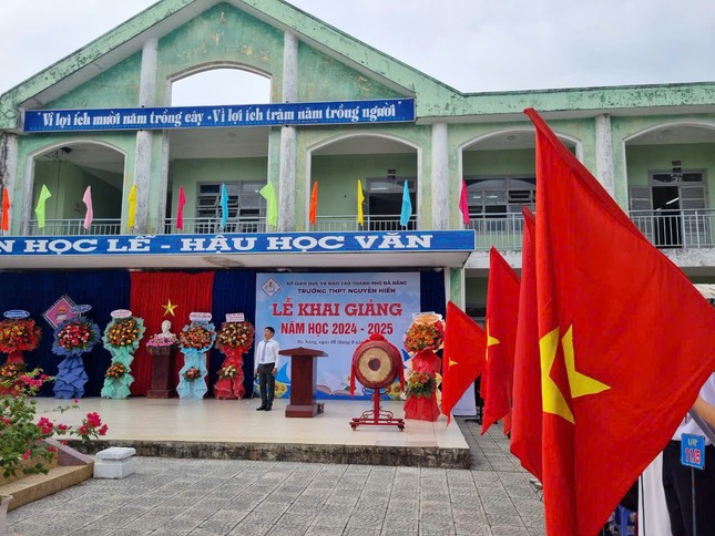 Sáng nay, hơn 23 triệu học sinh khai giảng năm học mới - Ảnh 30.