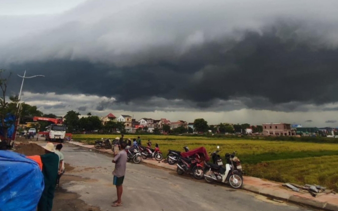 &quot;Mây sóng thần&quot; trên bầu trời Nghệ An trước thời điểm siêu bão Yagi đổ bộ là hiện tượng gì?