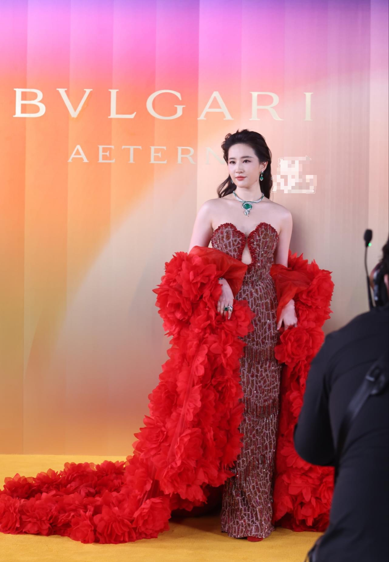 Hot nhất lúc này: Lưu Diệc Phi đụng độ Triệu Lộ Tư tại event BVLGARI- Ảnh 4.