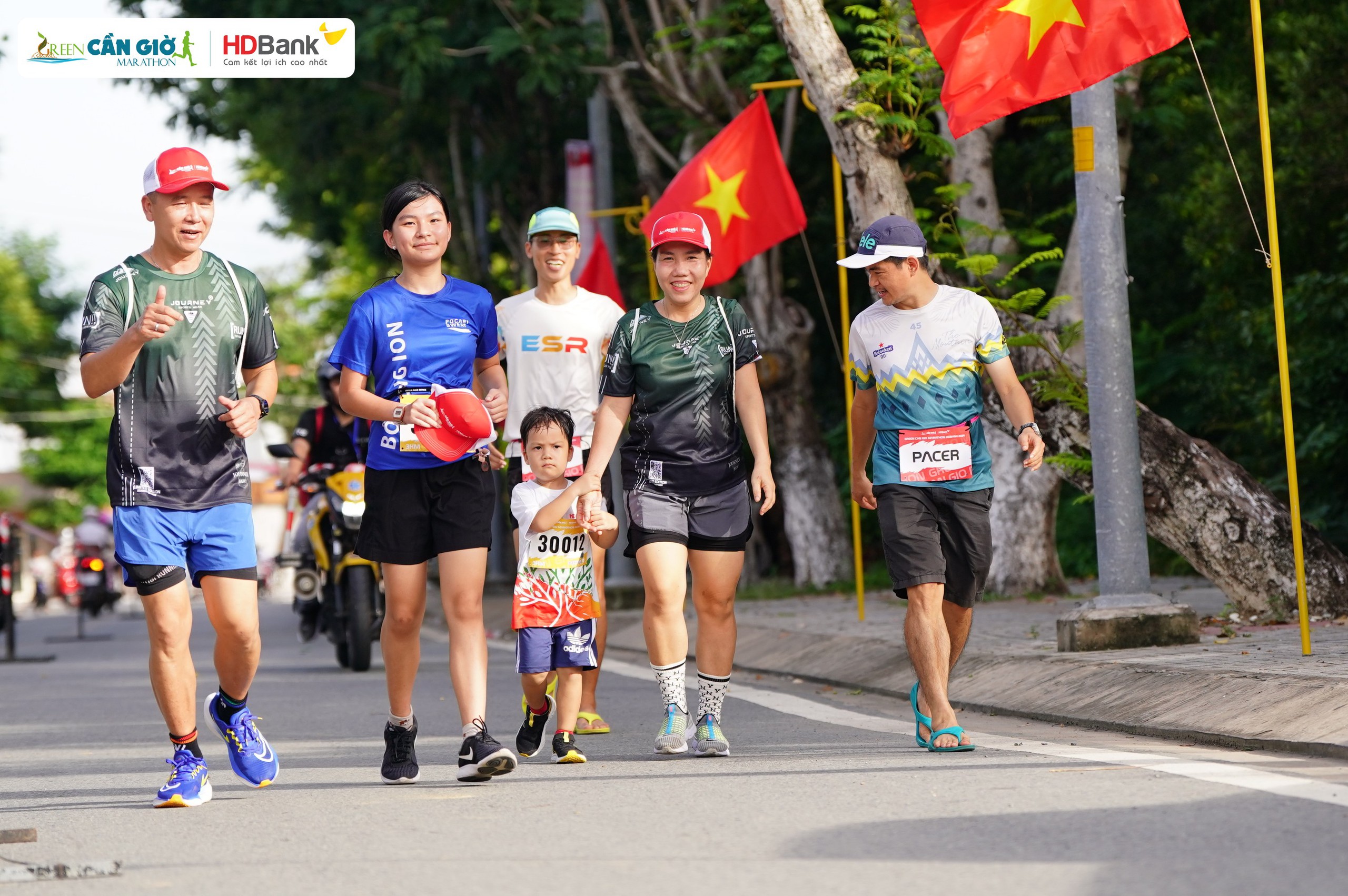 Những hình ảnh ấn tượng tại “Đường đua xanh” Green Cần Giờ Marathon 2024 - Cung đường hạnh phúc - Ảnh 17.