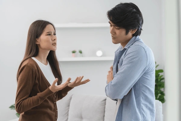 family-problems-asian-couple-quarrel-600nw-2290159557-1-1725801095361-17258010968221914125165.jpg