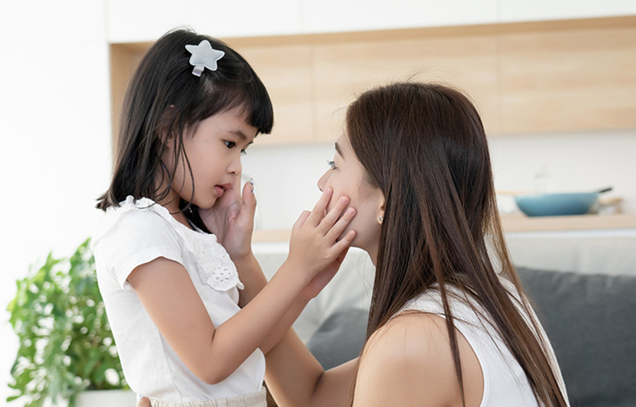 Mẹo gi&uacute;p trẻ nhanh ch&oacute;ng th&iacute;ch nghi trường học mới - Ảnh 1.