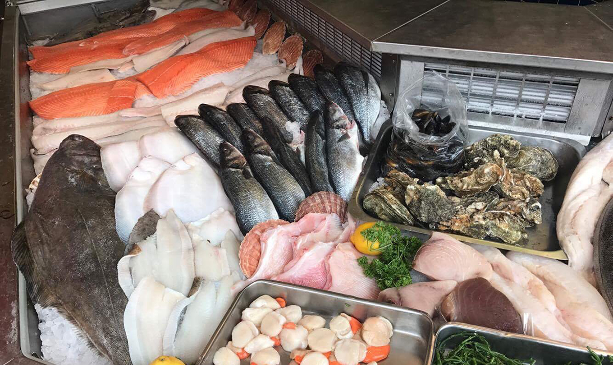 C&oacute; cần rửa lại thịt, c&aacute; mua ở si&ecirc;u thị? Chuy&ecirc;n gia tiết lộ 1 th&oacute;i quen tưởng sạch nhưng l&agrave;m tăng nguy cơ nhiễm khuẩn- Ảnh 2.