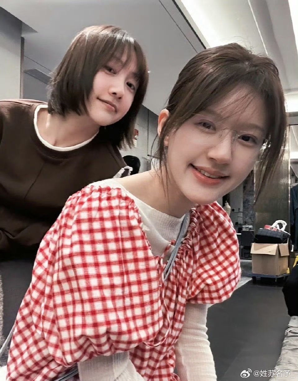 N&oacute;ng: Triệu Lộ Tư x&aacute;c nhận bị trầm cảm, c&acirc;n nặng chỉ c&ograve;n hơn 36kg - Ảnh 1.