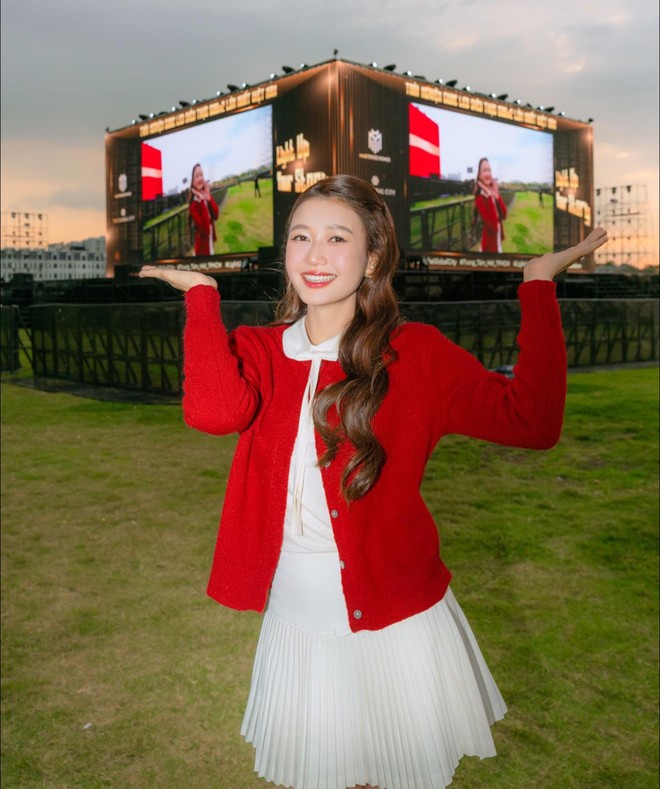 HOT: Cặp đ&ocirc;i diễn vi&ecirc;n - nhạc sĩ Vbiz c&ocirc;ng khai hẹn h&ograve; trong ng&agrave;y cuối năm, c&ograve;n để lộ hint chuẩn bị kết h&ocirc;n? - Ảnh 7.